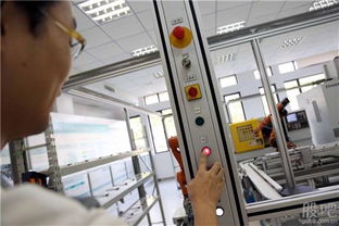 智造未來 國內首個工業4.0智能工廠實驗室的崛起與機器人革命
